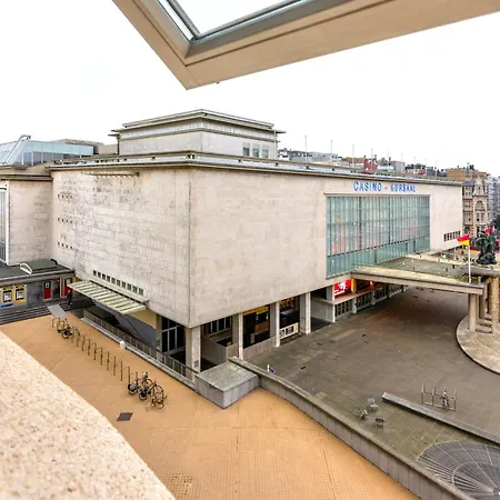 By Aimee - 20m From The & In Centre! * Ostenda