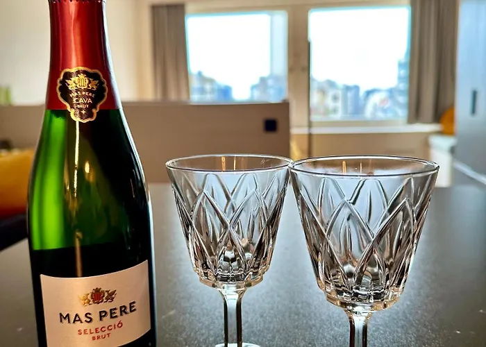 By Aimee - 20m From The & In Centre! Oostende