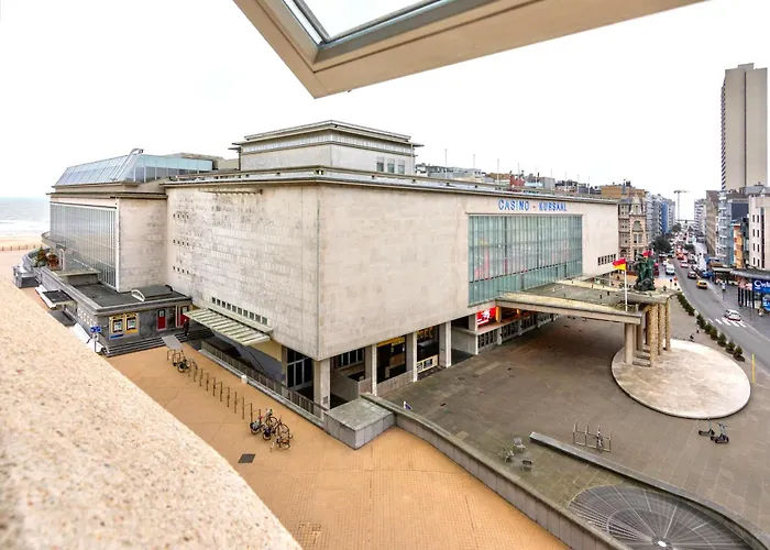 By Aimee - 20m From The & In Centre! * Oostende